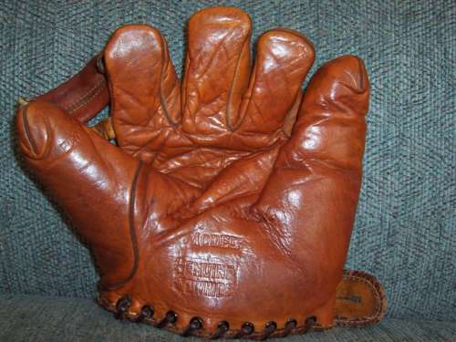 Bobby Mattick Hutch Front